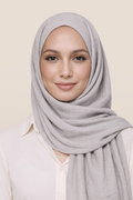 Weicher Soft Crinkle Schal für Damen in der Farbe Grau von SE MERCI