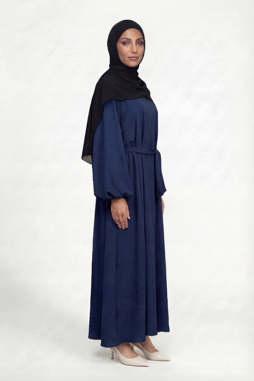 Elegante Damen Abaya in deep Blue aus Baumwolle mit lockerem Schnitt für Alltag und Gebet