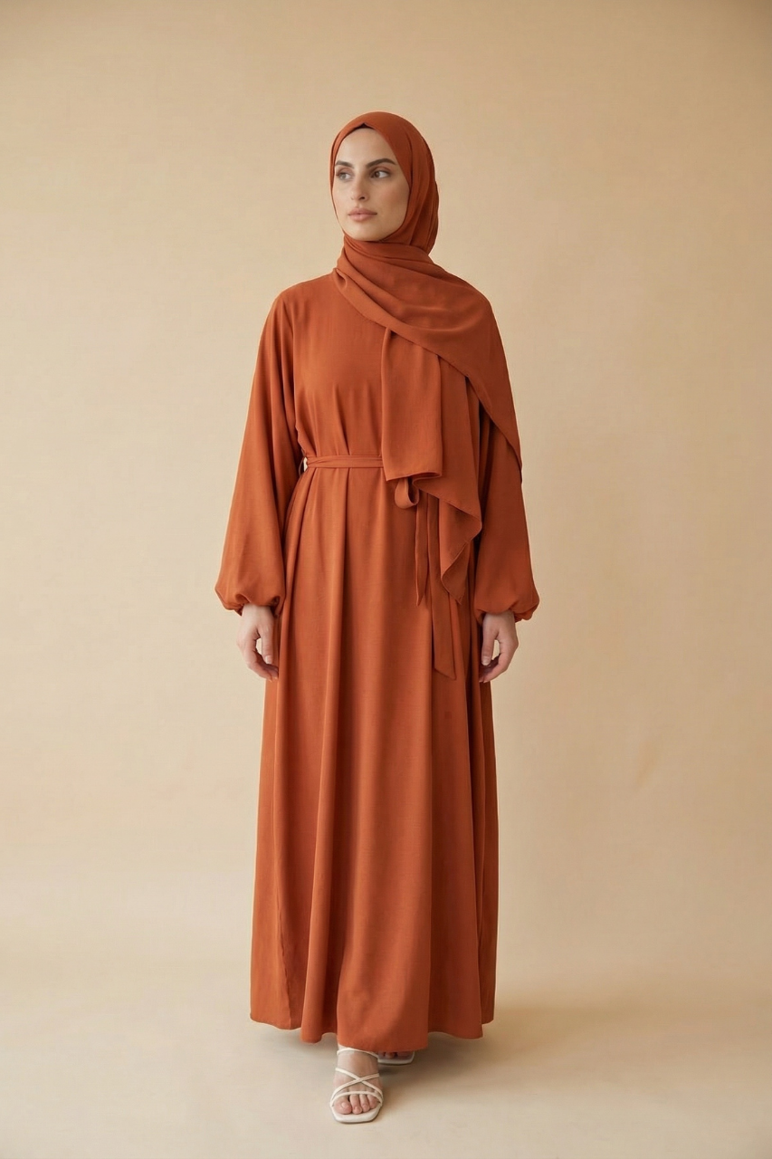 Elegante Abaya mit fließendem Schnitt, Rückenfalten und Reißverschluss – inklusive Schal, bequem und vielseitig für Alltag, Gebet und besondere Anlässe
