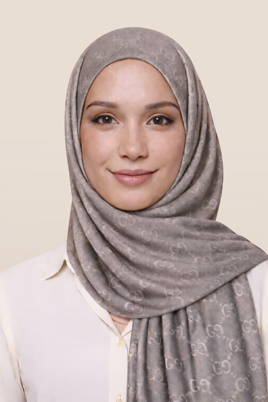Eleganter Damen Schal mit leichtem Glanz – perfektes Accessoire für besondere Anlässe