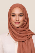 Weicher Soft Crinkle Schal für Damen in der Farbe Beigerot von SE MERCI