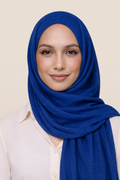 Weicher Soft Crinkle Schal für Damen in der Farbe Fernblau von SE MERCI